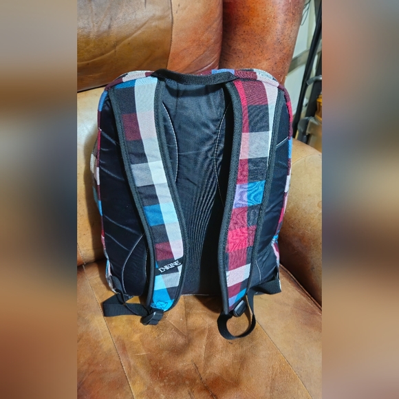 2FOR$40 Dakine backpack - Picture 3 of 5